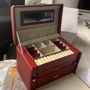 Jared (Galleria of Jewelry) Jewelry Box - Never used!
